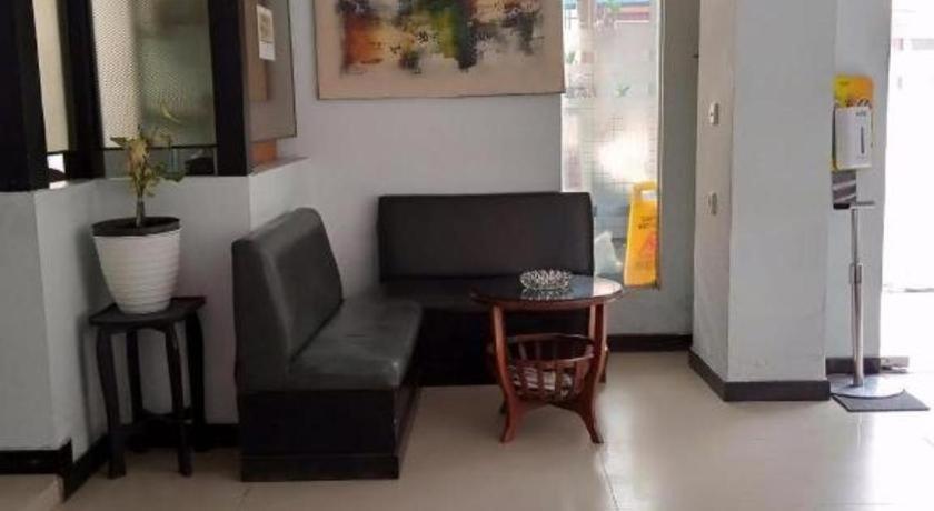 Hotel K77 Dumai Extérieur photo