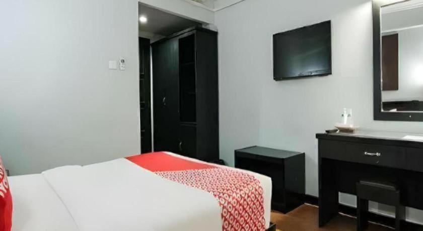 Hotel K77 Dumai Extérieur photo