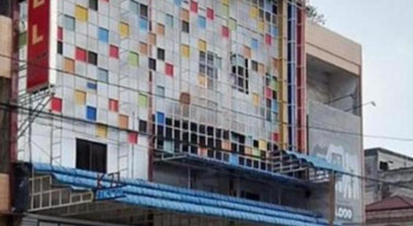 Hotel K77 Dumai Extérieur photo